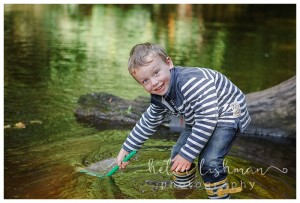 Children photo shoot in knaresborough river